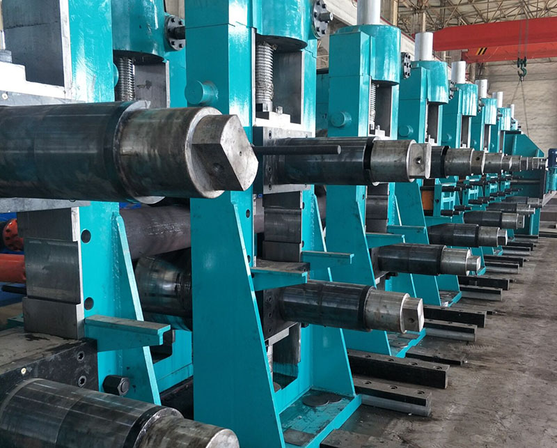 云龙方管加工设备